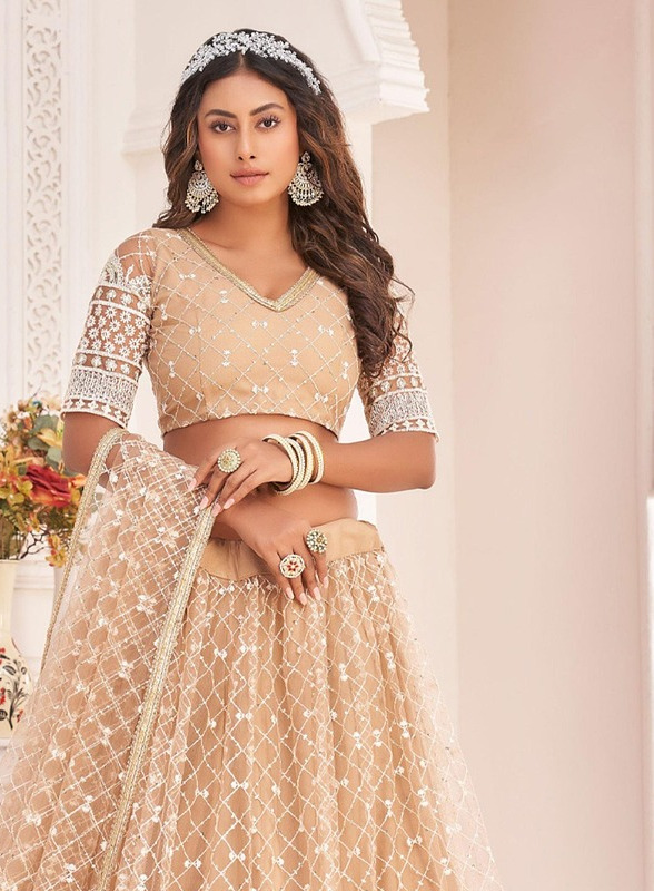 pakistani fashion model lehenga couture